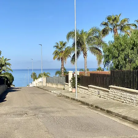 Oasi Delle Nereidi Villa *